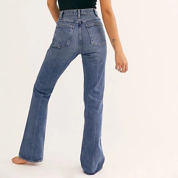 Agolde Vintage High Rise Flare Jeans in Absolute - Picture 5 of 15